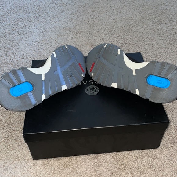 COPY - Authentic Versace Sneaker Black,White,Gray Size 10.5 - Picture 5 of 9